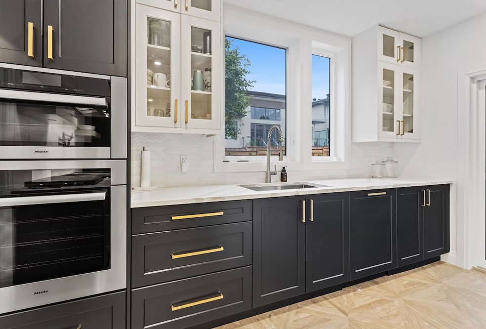 https://kbdcolorado.com/how-to-find-matching-kitchen-cabinets/